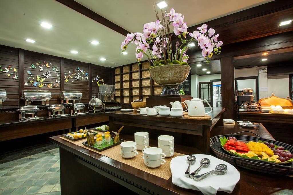 Huernnana Boutique Hotel Phrae Exteriör bild