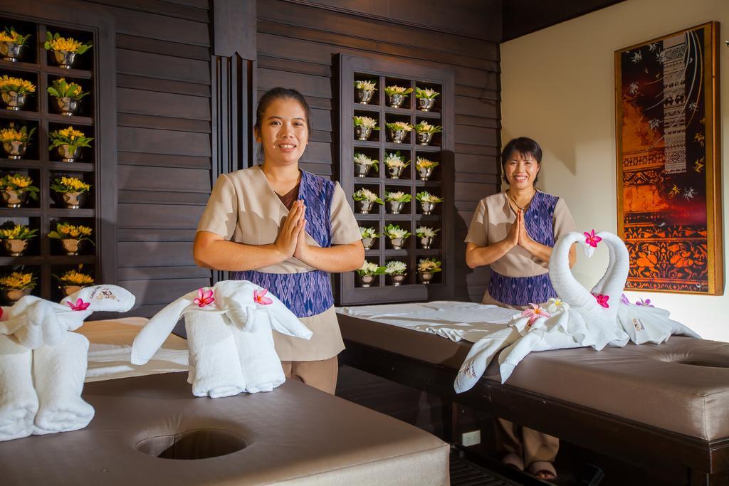 Huernnana Boutique Hotel Phrae Exteriör bild