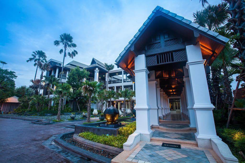 Huernnana Boutique Hotel Phrae Exteriör bild